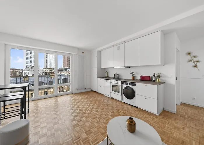 Daire High-end One-bedroom With Rooftop Views 13