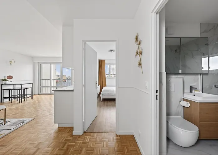 High-end One-bedroom With Rooftop Views 13 * Paris