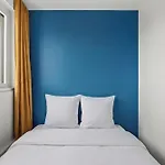 High-end One-bedroom With Rooftop Views 13 Paris