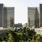 High-end One-bedroom With Rooftop Views 13 *