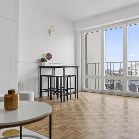High-end One-bedroom With Rooftop Views 13 Apartamento