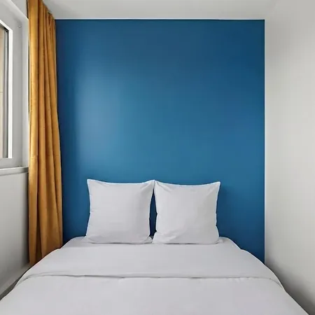 High-end One-bedroom With Rooftop Views 13 Parigi